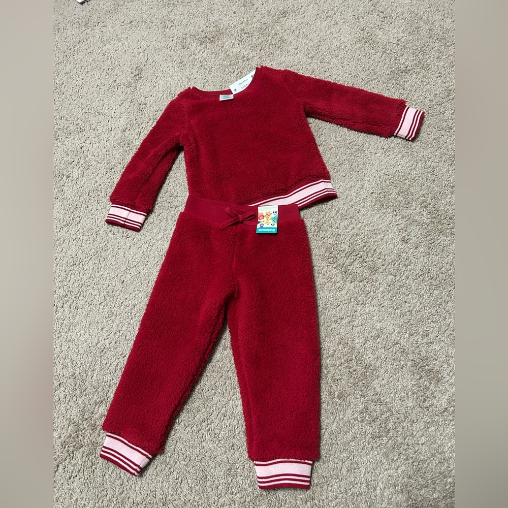 Girls Garanimals Red Fleece Set